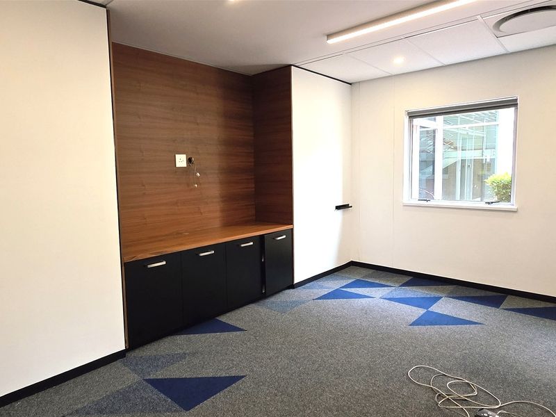 Office space to let in Ballyoaks Office Park - Photo 3