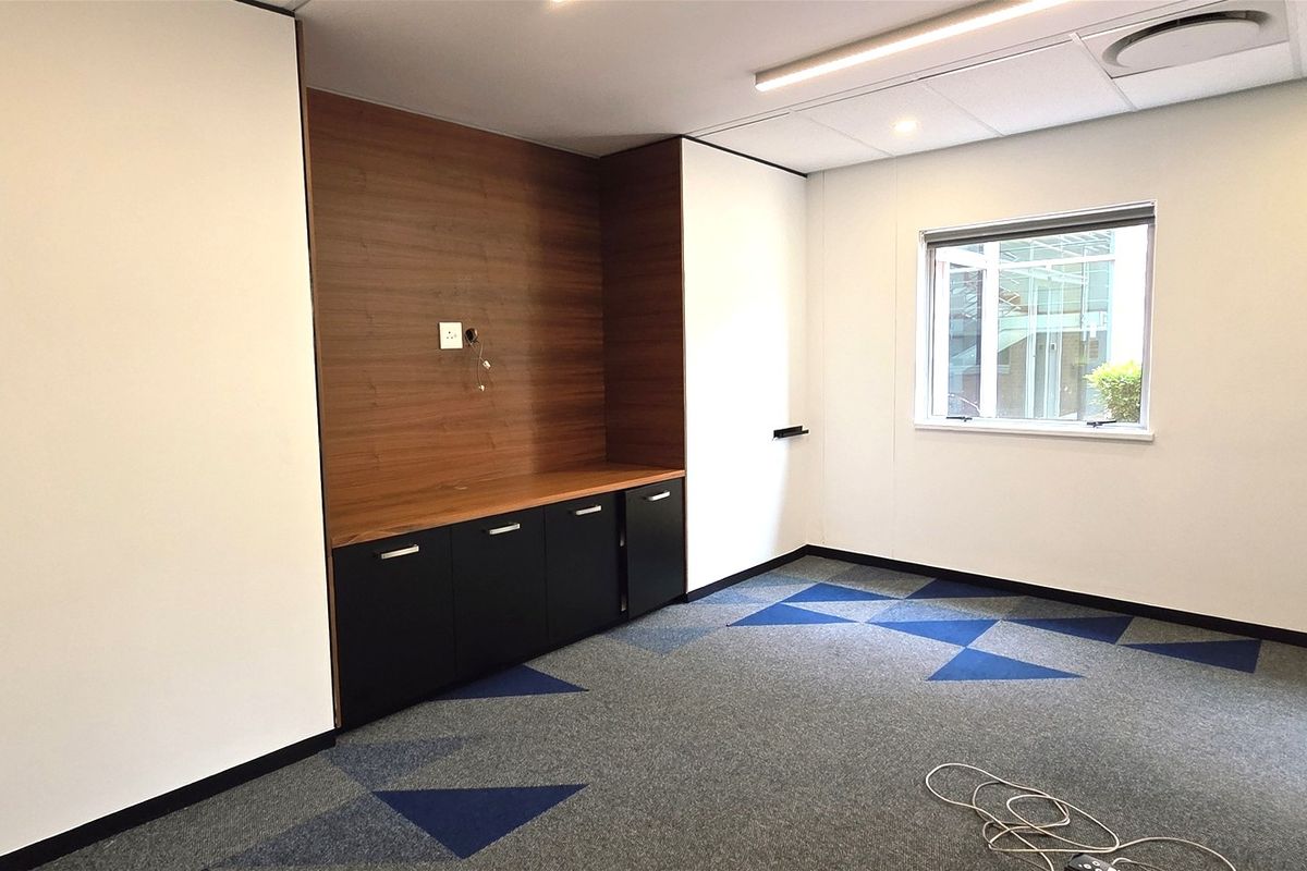 Office space to let in Ballyoaks Office Park - Photo 3