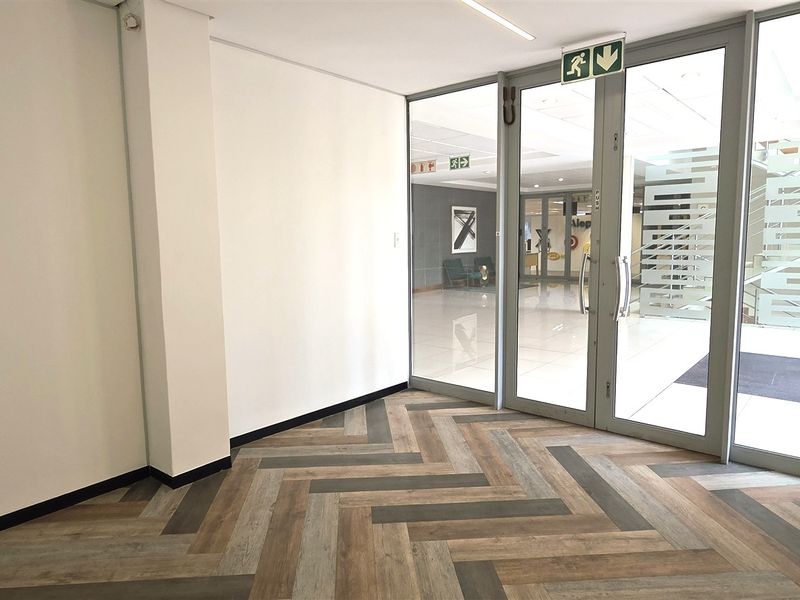 Office space to let in Ballyoaks Office Park - Photo 2