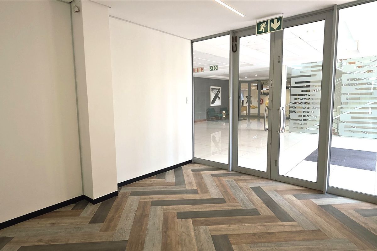 Office space to let in Ballyoaks Office Park - Photo 2