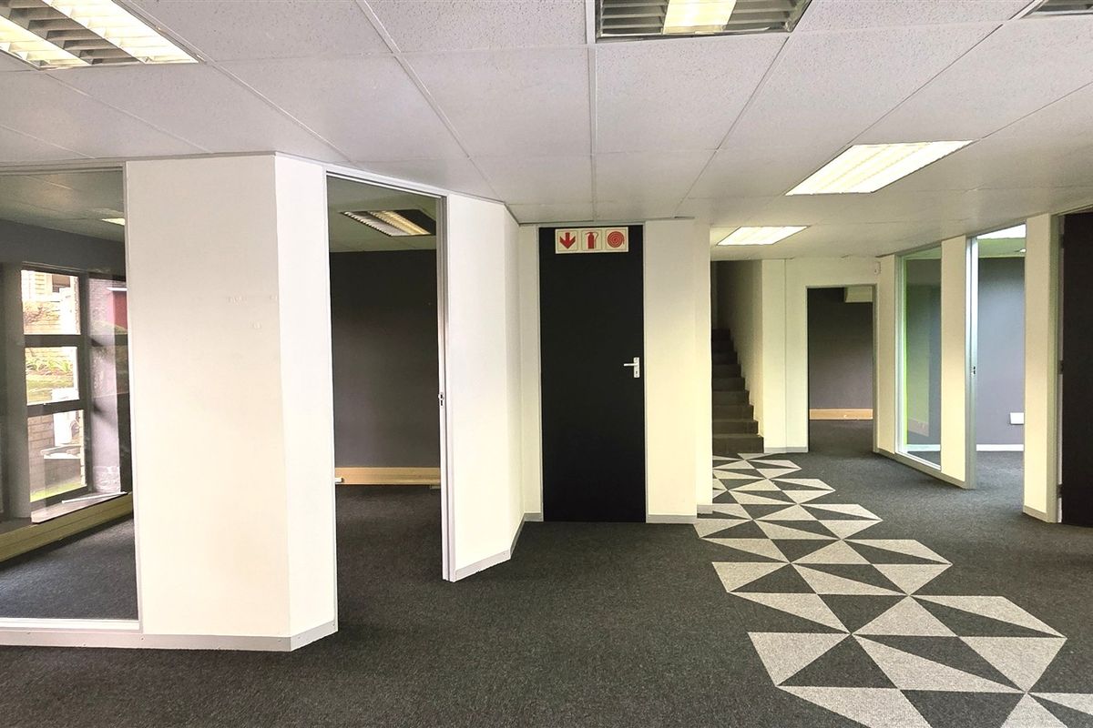 Office space to let in Hurlingham - Photo 4