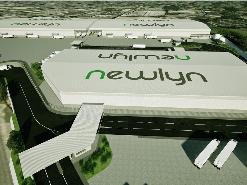 Flexible Industrial Space in New Germany – 14 837m2 Warehouse with 5 257m2 Yard - Photo 1