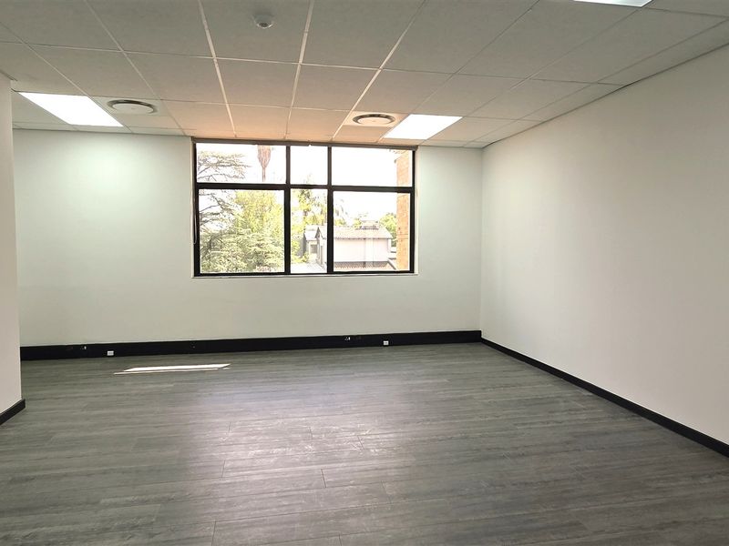 468m2 Office space to let in Rivonia - Photo 10