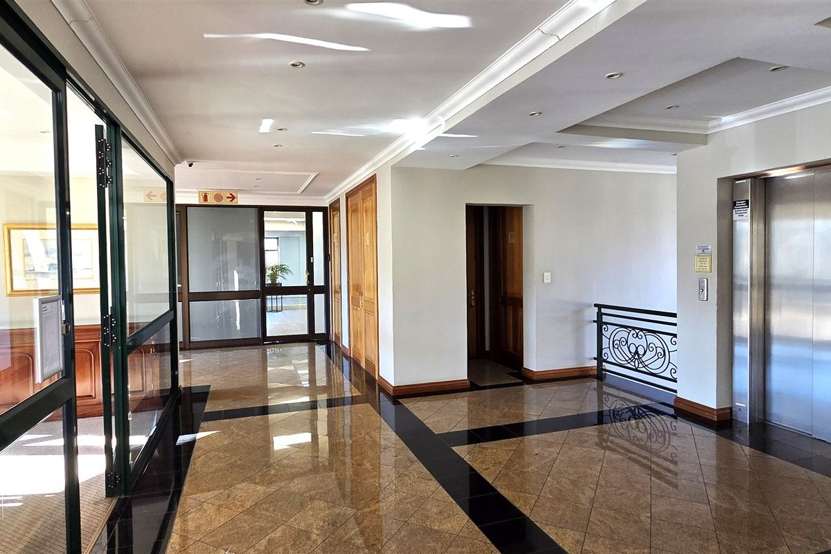 Office space to let in Peter Place - Photo 2