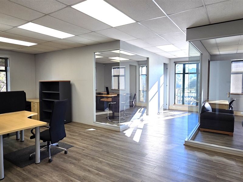 Office space to let in Peter Place - Photo 5