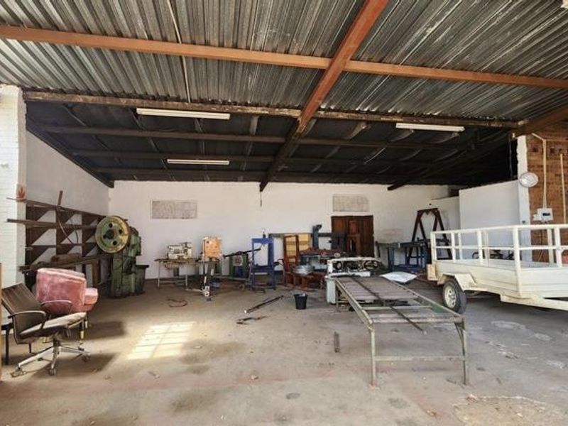 Versatile Industrial Property in Prime Merrivale Location - Photo 6