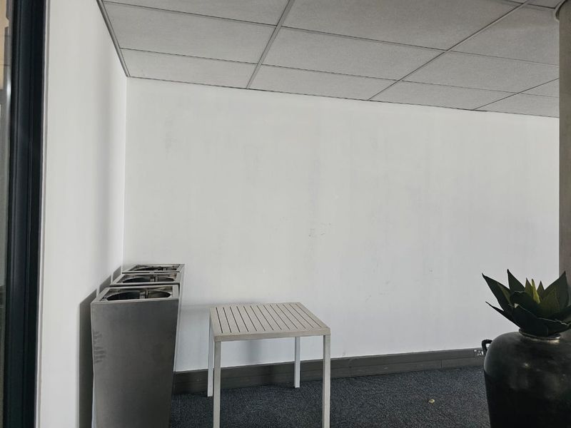 TO LET – Upmarket Office Space  126m2– Menlyn - Photo 9