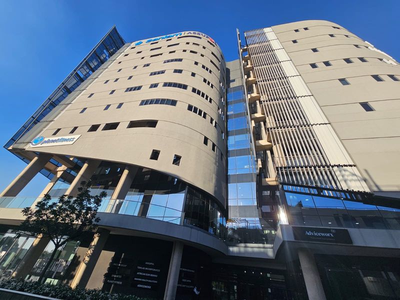 TO LET – Upmarket Office Space  186m2– Menlyn - Photo 1