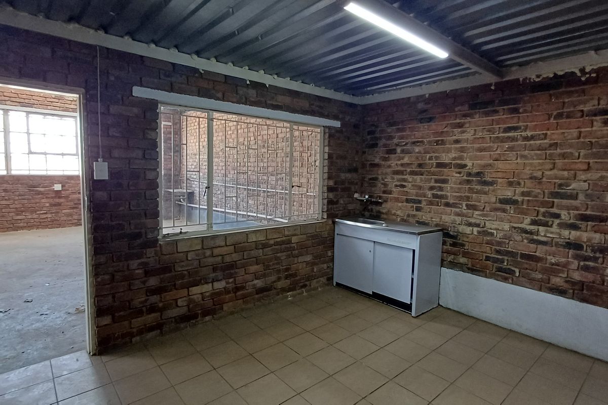 Industrial Property To Let in Meyerton - Photo 4