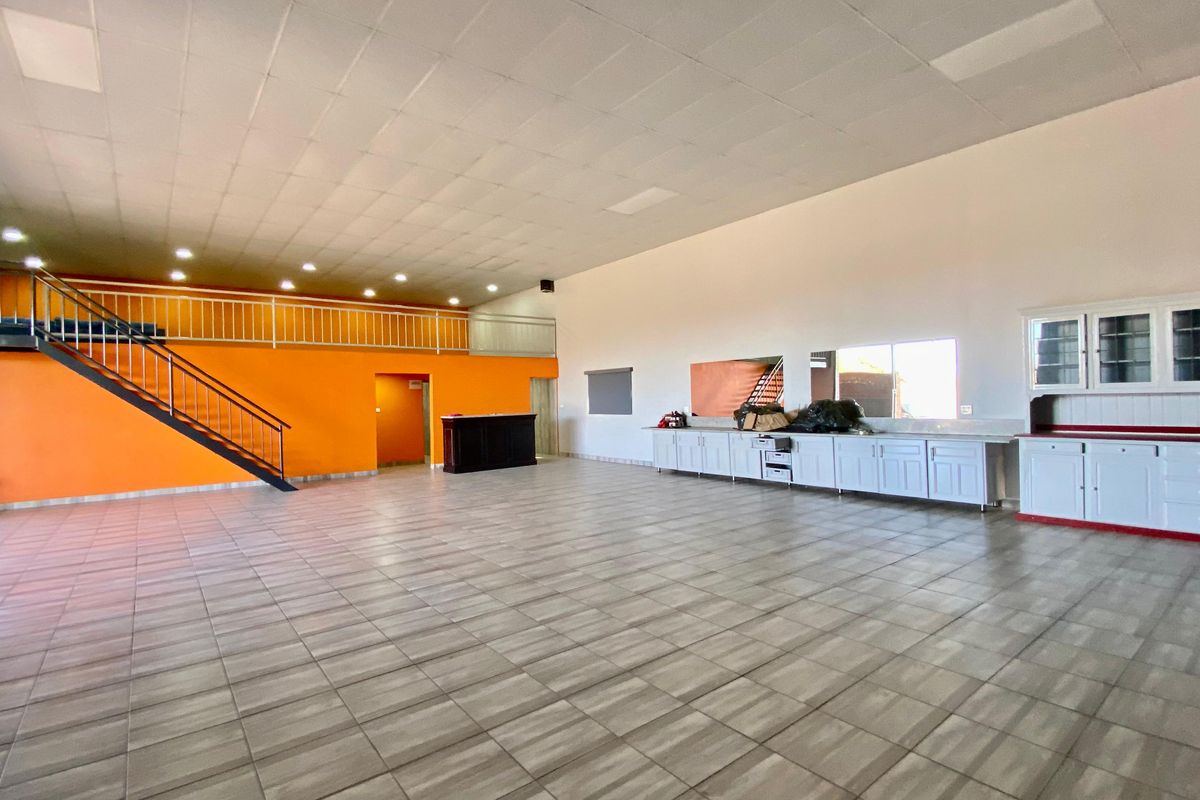 Versatile Commercial Property for Sale – Northdale - Photo 4