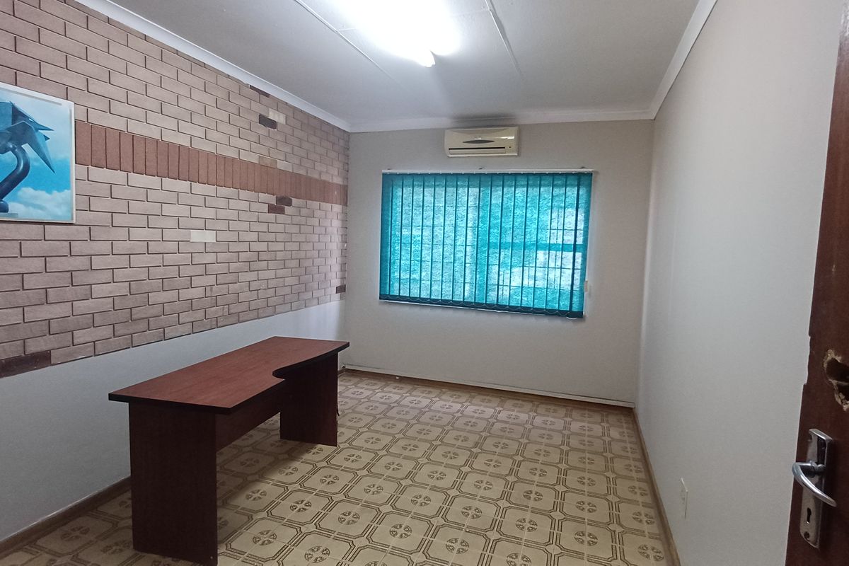 Commercial Property to Let in Meyerton - Photo 5