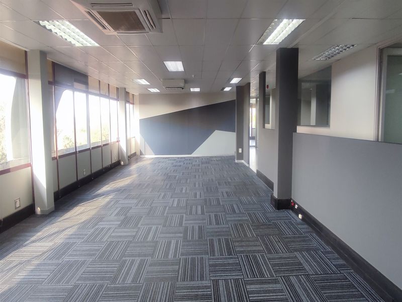 852m2 Offices to let in Cresta, Randburg - Photo 5
