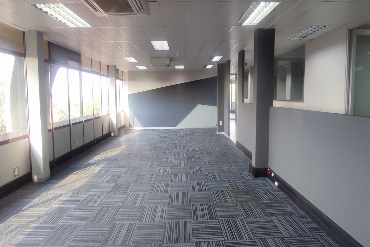 852m2 Offices to let in Cresta, Randburg - Photo 5