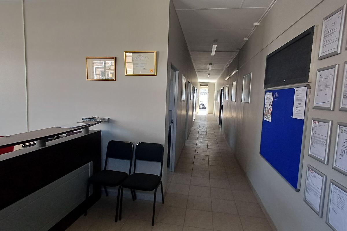 Commercial Property to Let in Meyerton - Photo 5
