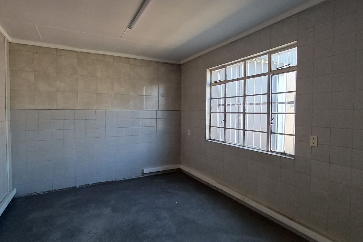 Commercial Property to Let in Meyerton - Photo 5