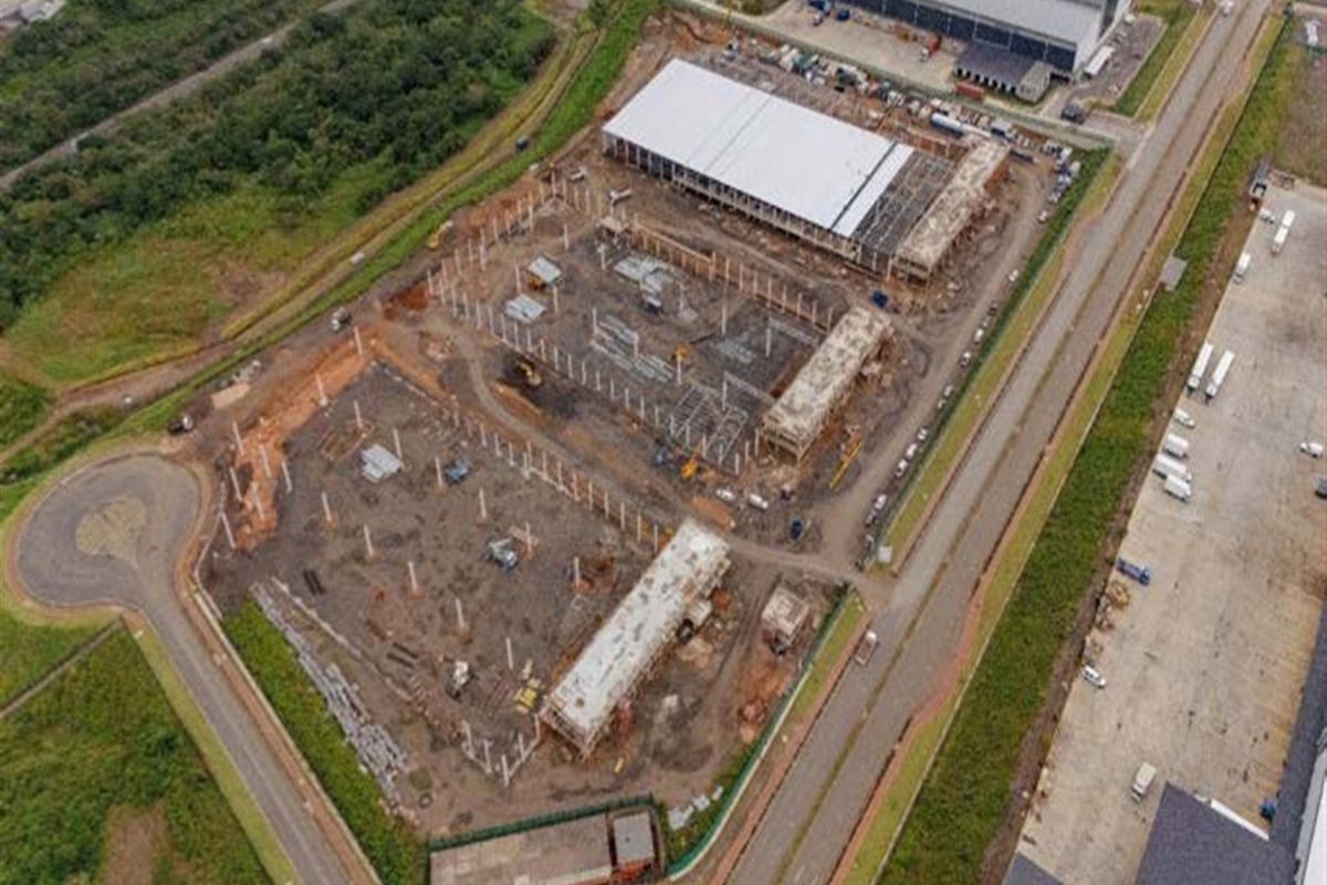 Modern Brickworks Warehouse Development – Secure Logistics Space - Photo 2