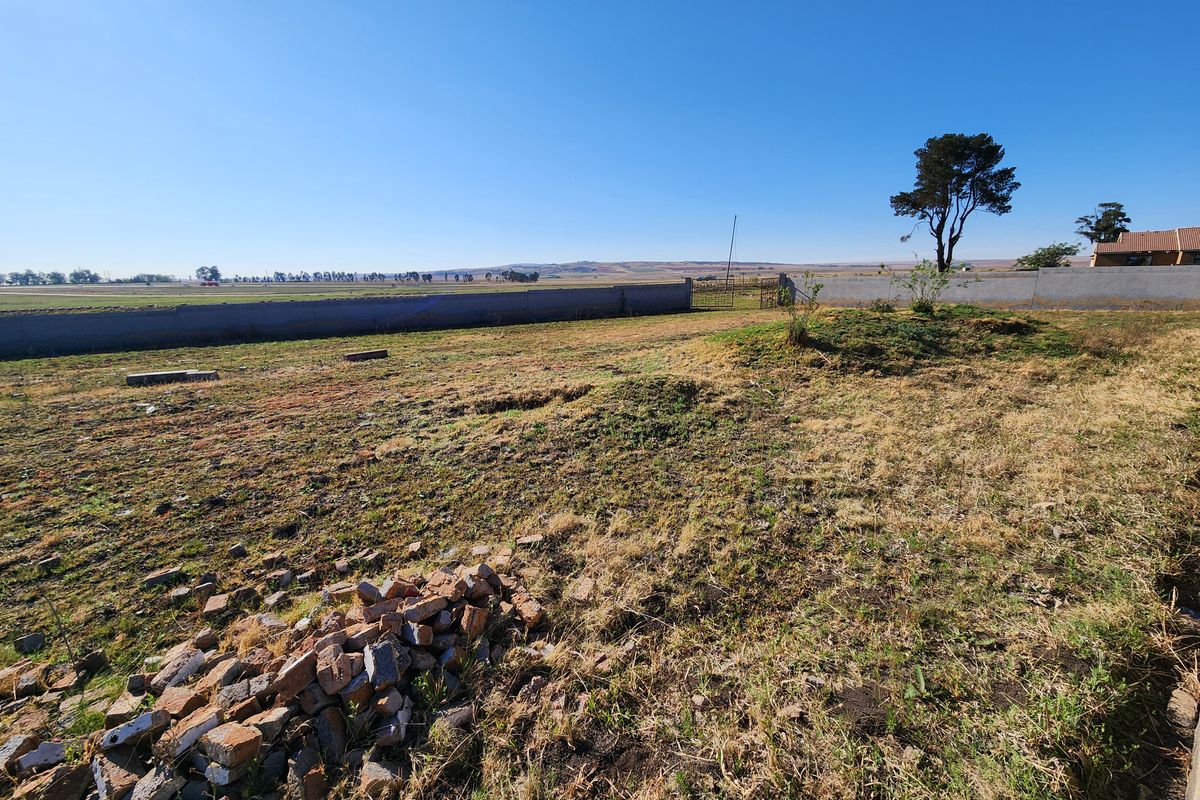 Strategically Located Land Ideal for Development Projects - Photo 3