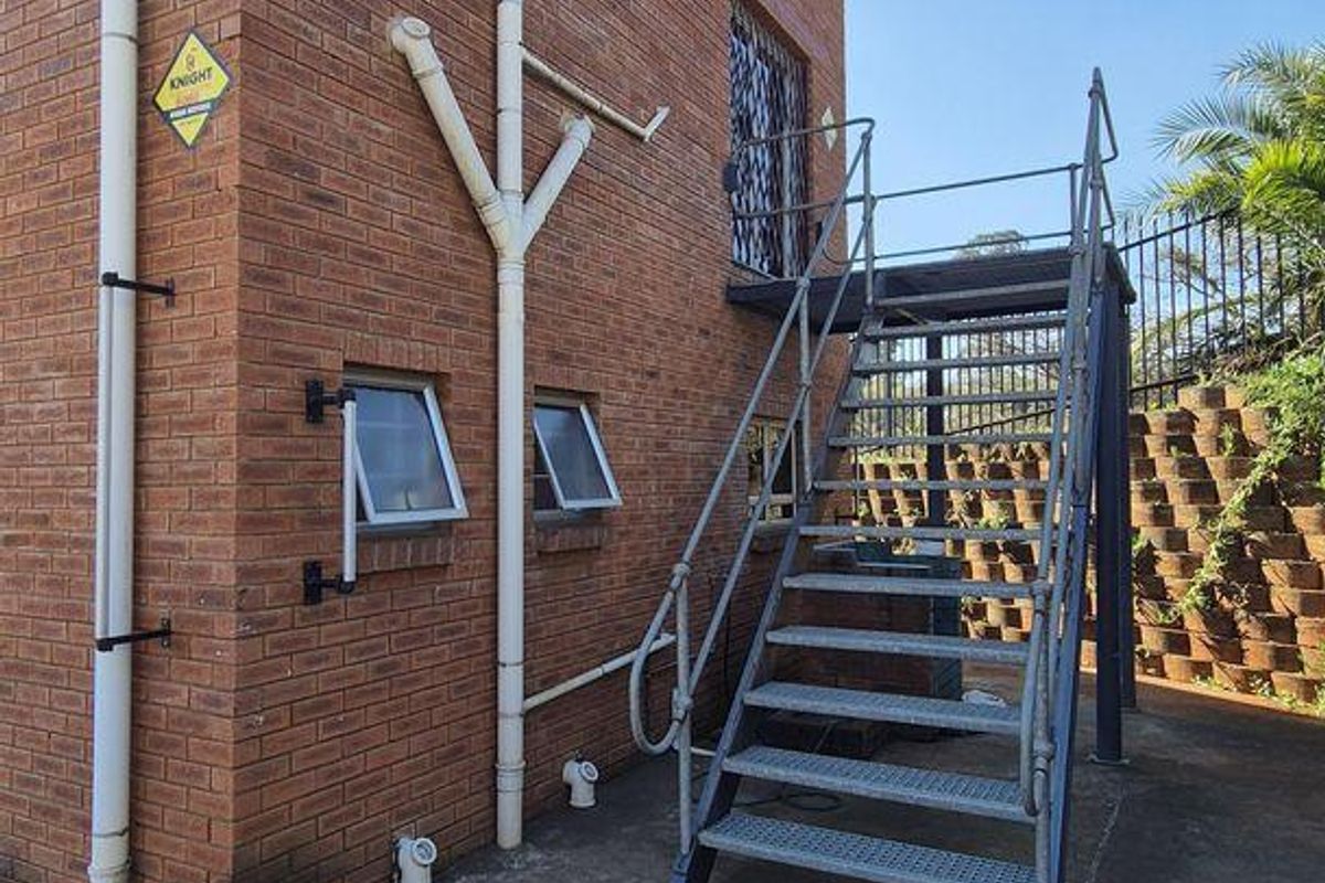 Light Industrial Property - Howick - Photo 2