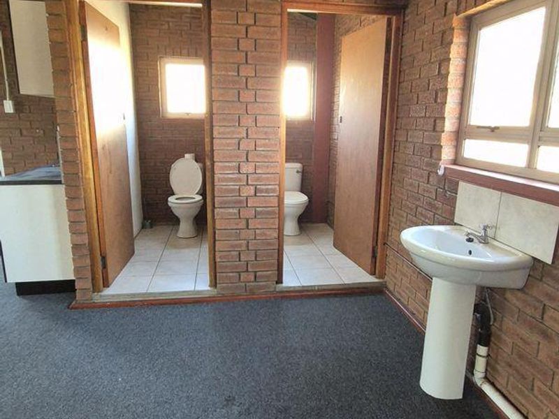 Light Industrial Property - Howick - Photo 3