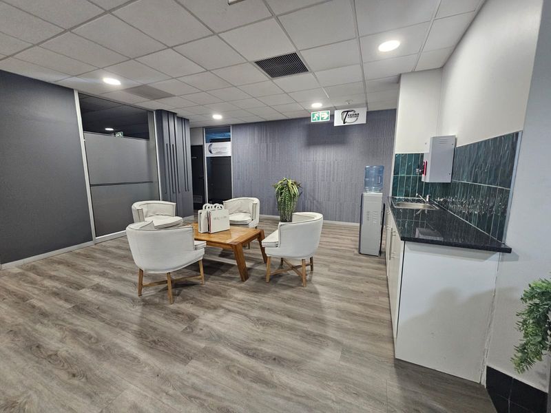 41.4 m2 Office to let in Menlyn Maine - Photo 6