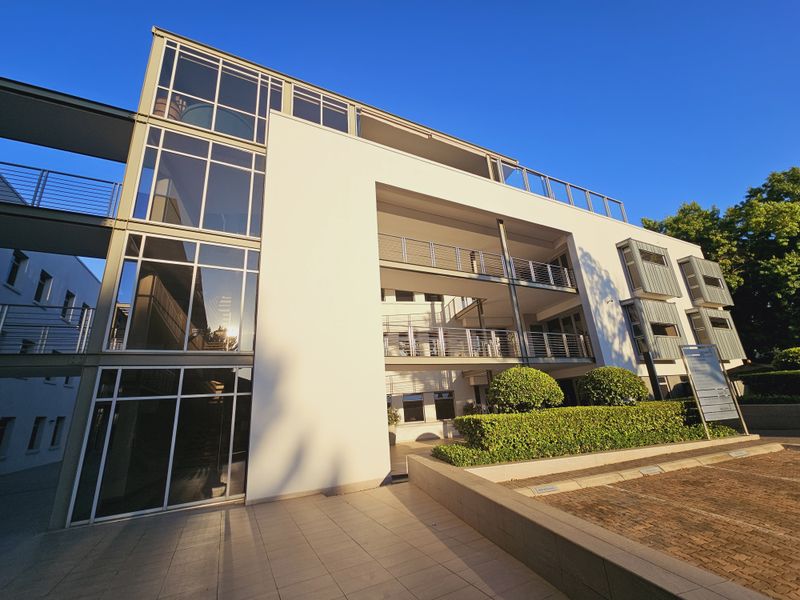 Furnished office space to let in Corner Main Office Park - Photo 1