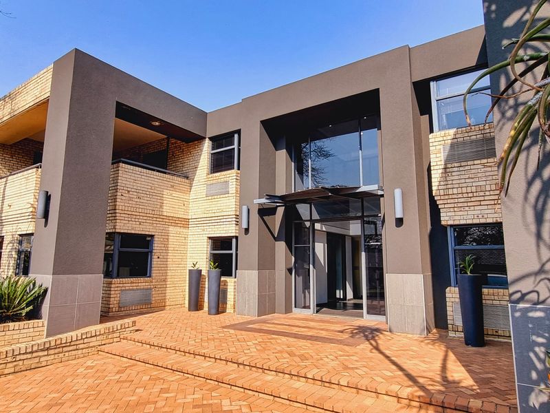 Office to let in Northdowns Office Park - Photo 1