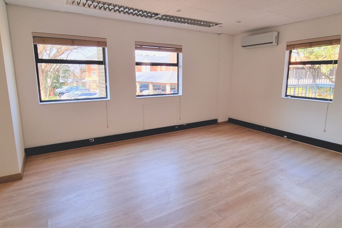 Office to let in Northdowns Office Park - Photo 5