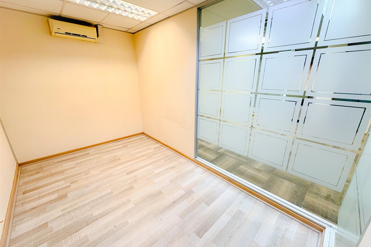 Office space to let - Photo 5
