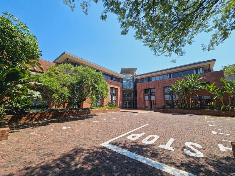 Office space to let in The Woodlands Office Park - Photo 1