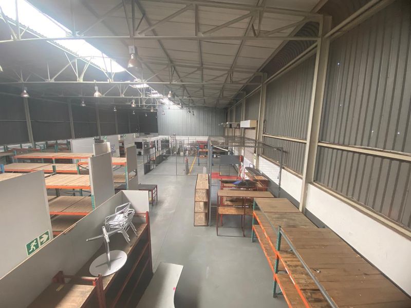 4,194m2 Freestanding Logistics Facility To Let | Large Yard | Superlink Access | 600A Power - Photo 8