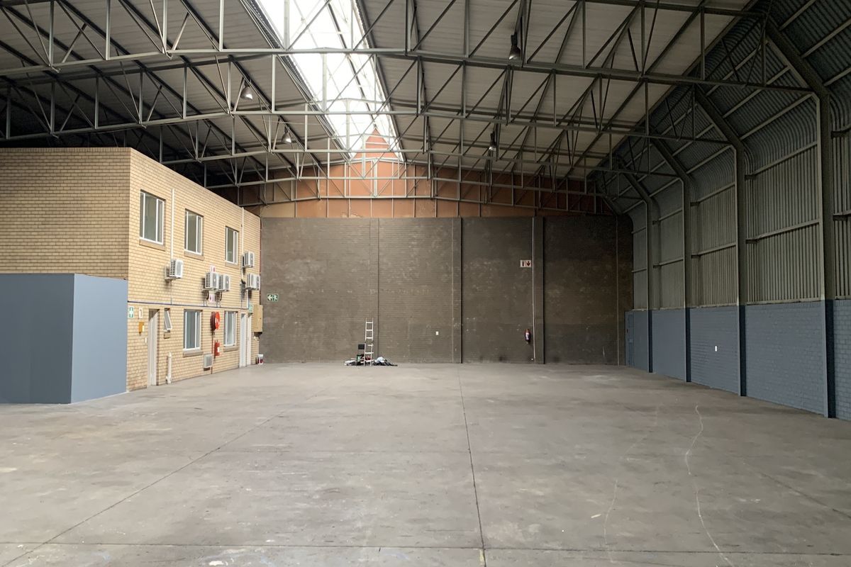 Warehouse to let in Spartan - Photo 5