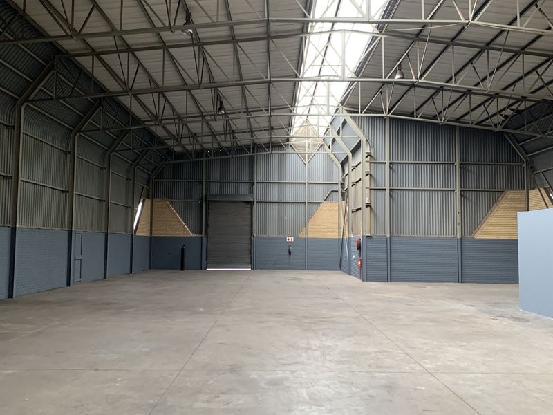 Warehouse to let in Spartan - Photo 8