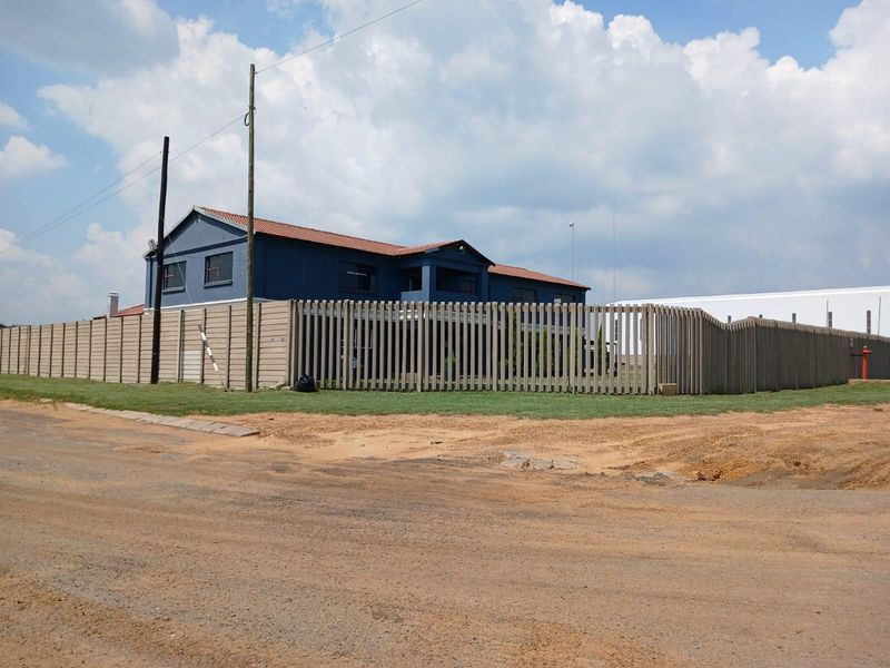 One Million Litre Liquid Storage Facility for sale in Vaalpark industrial area - Photo 6