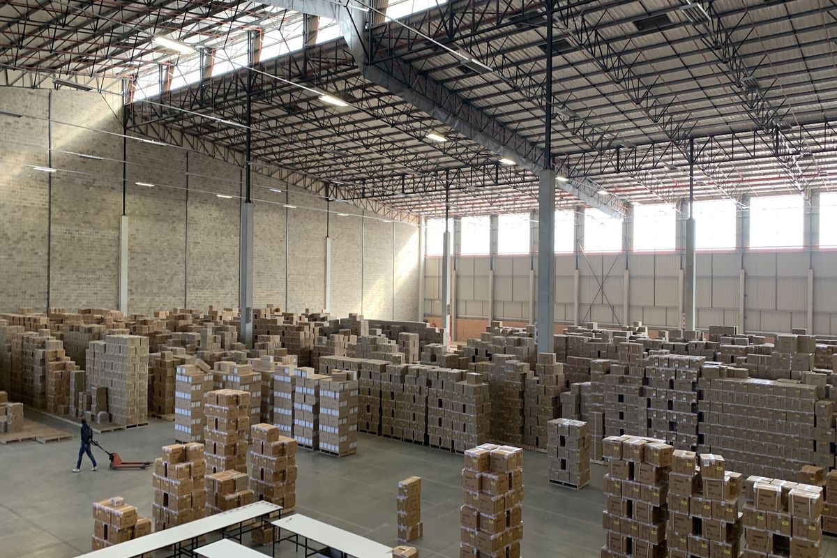 Warehouse to let in Gosforth Park - Photo 2