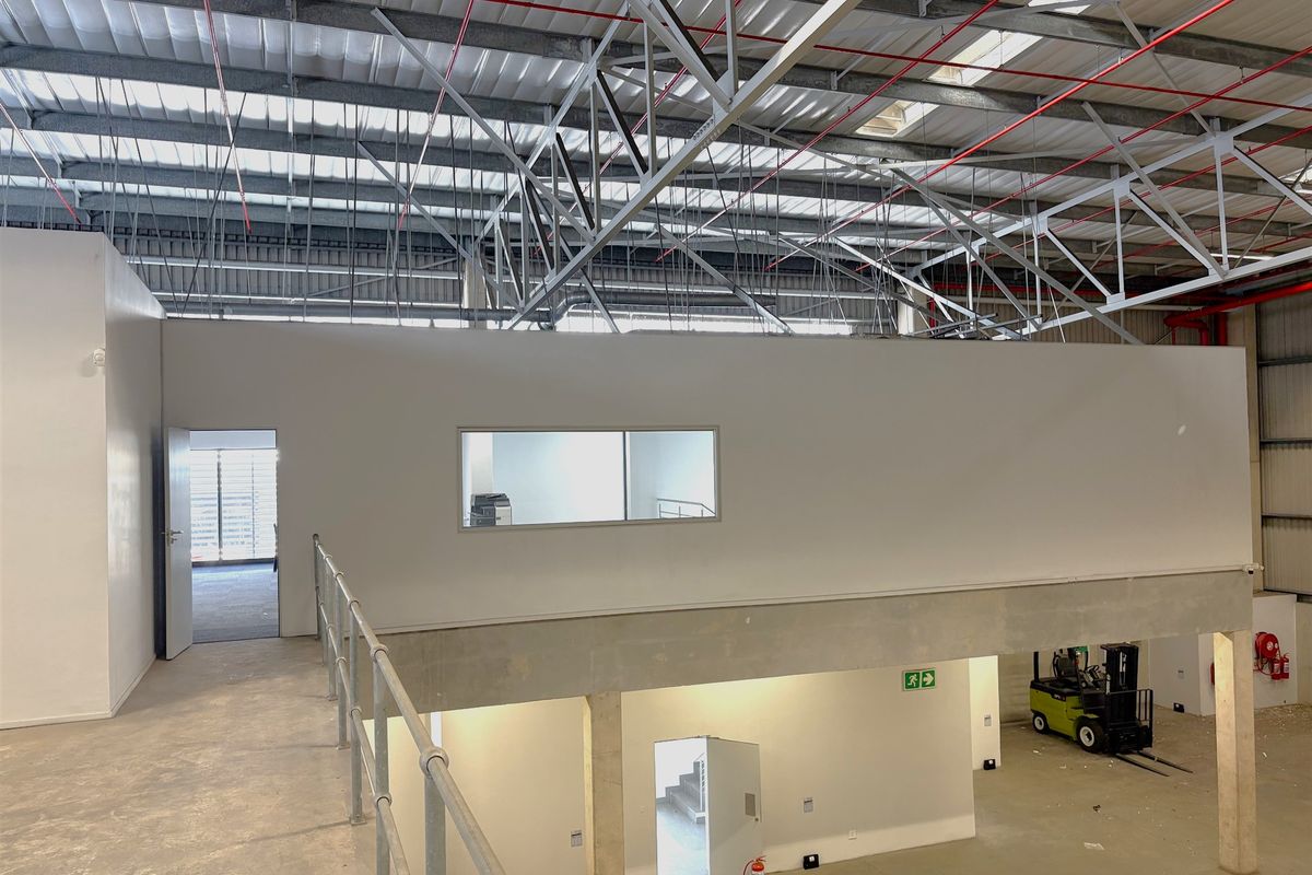 Secure Warehouse in Trade Park - Photo 4