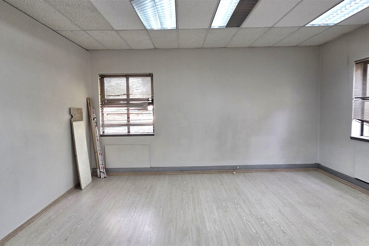 Office space to in St Andrews Office Park - Photo 5