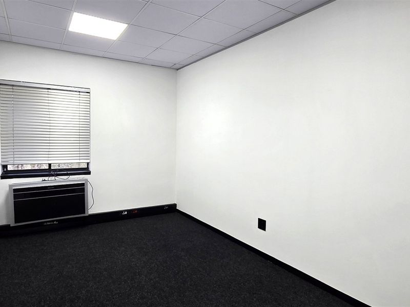 Office space to in St Andrews Office Park - Photo 10