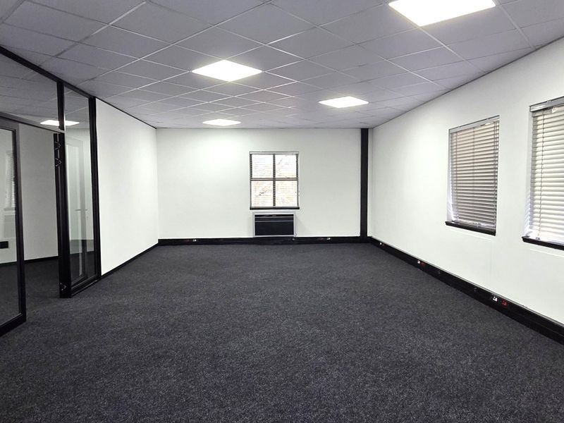 Office space to in St Andrews Office Park - Photo 8