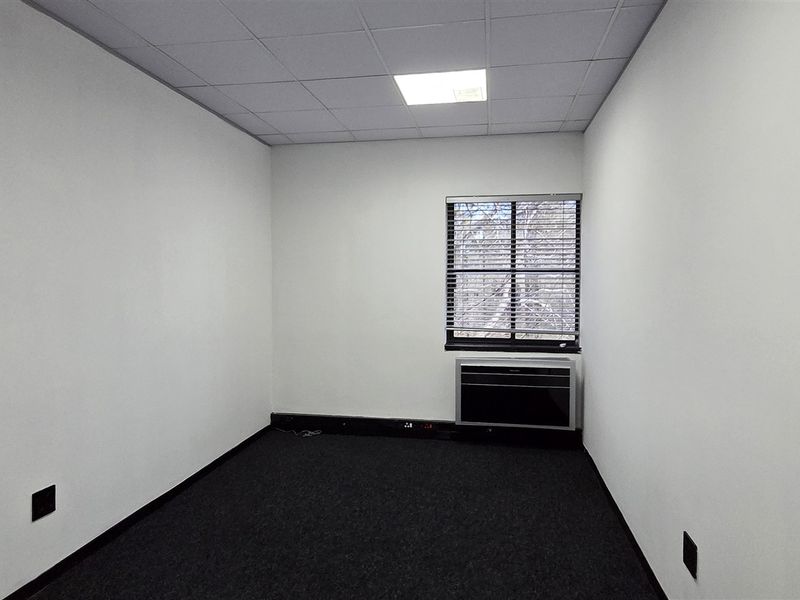 Office space to in St Andrews Office Park - Photo 7