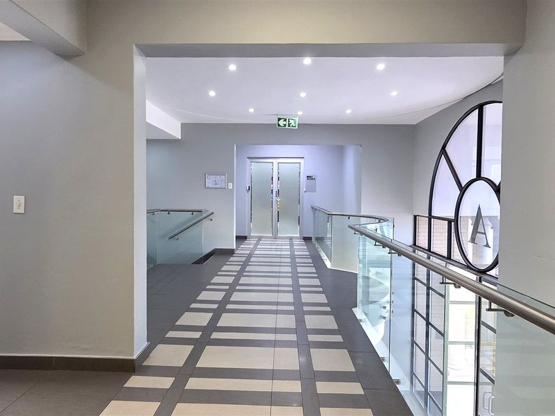 Office space to in St Andrews Office Park - Photo 2