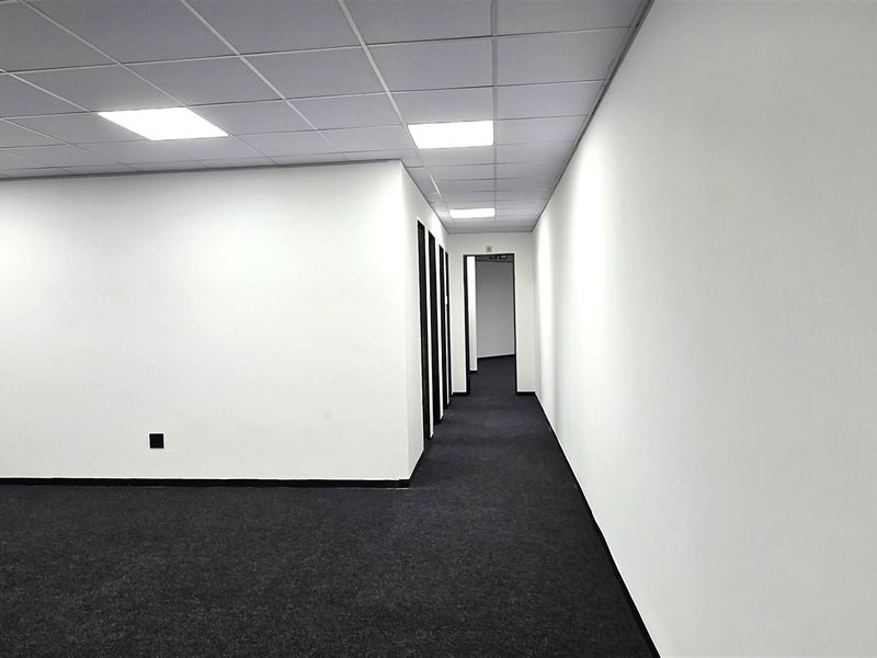 Office space to in St Andrews Office Park - Photo 3