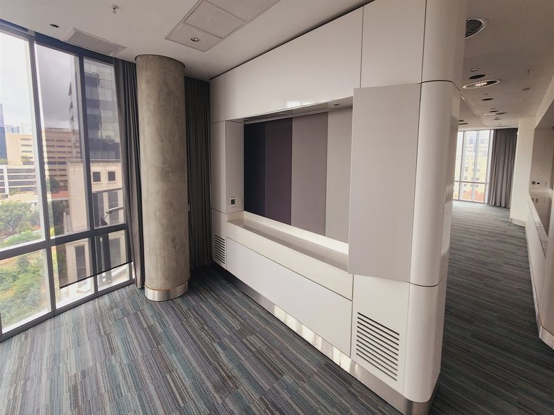 1420.78sqm Office space to let in Sandton - Photo 7