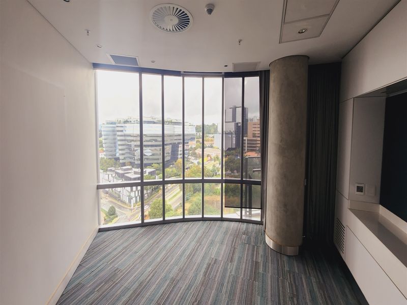 1420.78sqm Office space to let in Sandton - Photo 10