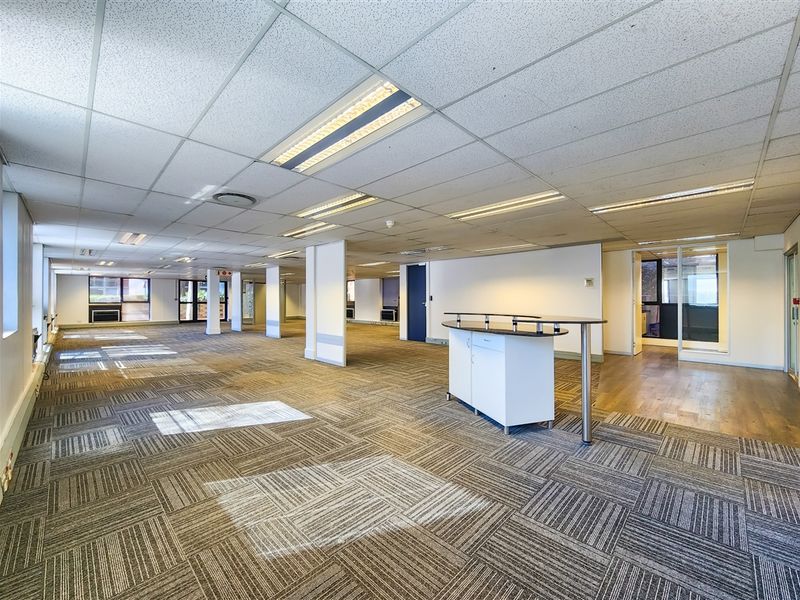320m2 Modern Office to Let in Constantia Office Park - Photo 7