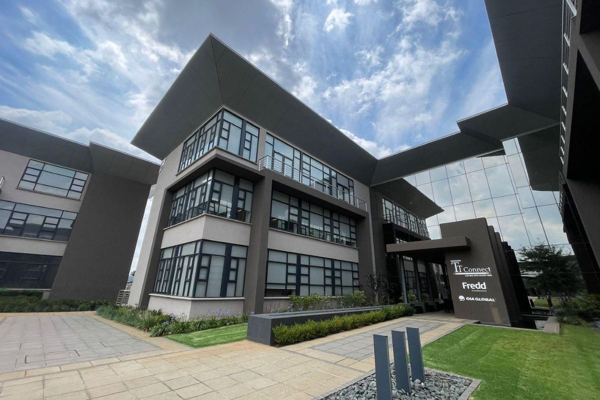 Office space to let in Boksburg - Photo 2