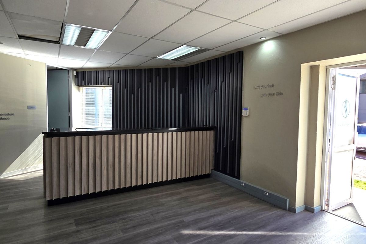 Medical suite to let in Bryanston - Photo 2