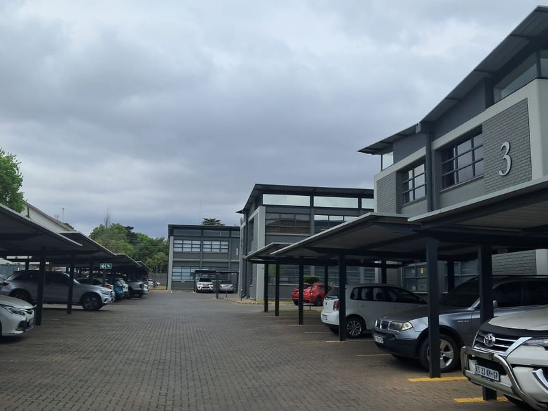 230m Office to let in Irene Link - Photo 3