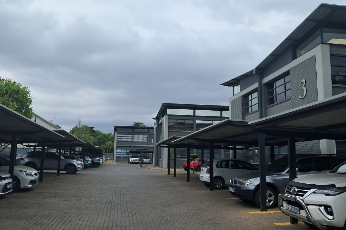 230m Office to let in Irene Link - Photo 3