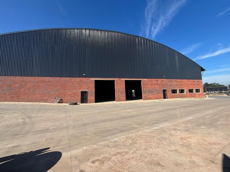 Brand new 2300sqm Factory in Willowton to let @ R138000 per month plus Vat. - Photo 4