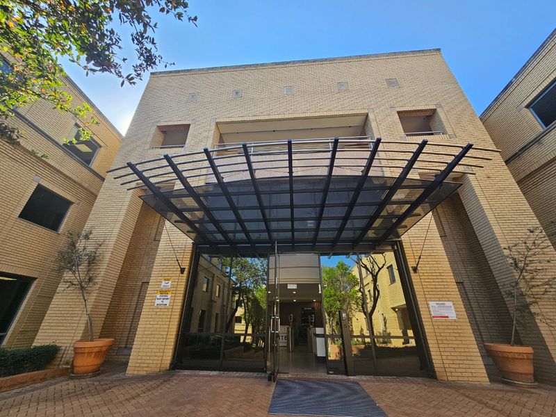 TO LET | A-Grade Standalone Offices | 2 662 m2 | Nieuw Muckleneuk / Brooklyn, Pretoria - Photo 3
